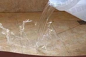 城区漏水维修 免砸砖防水材料该如何施工